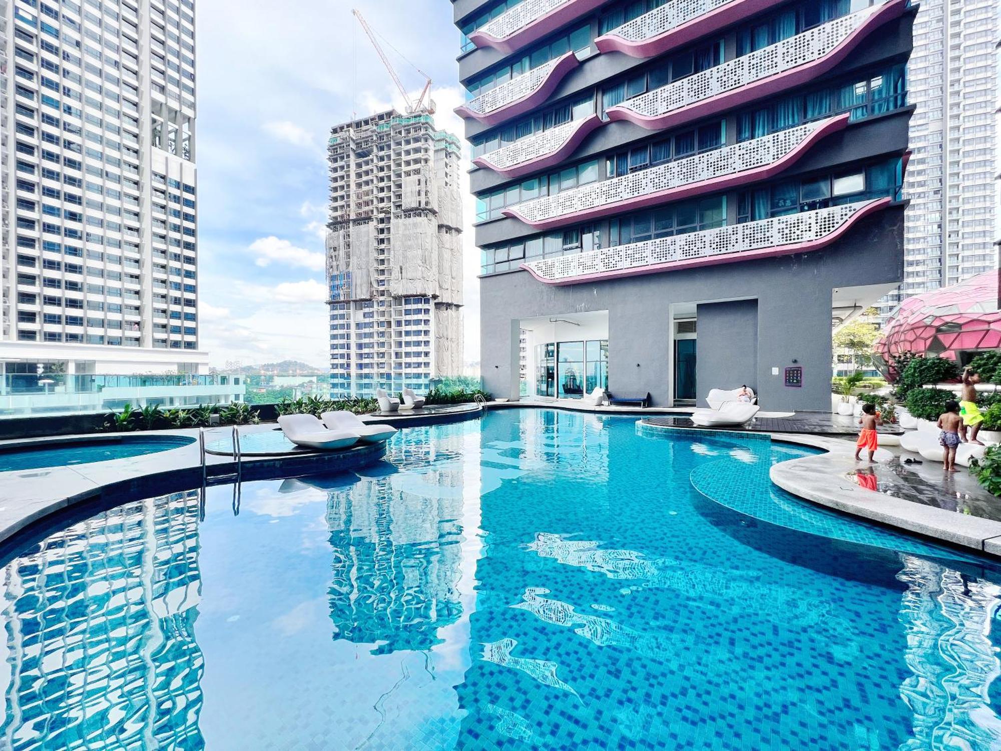Arte Plus Ampang By The Relaxstay Куала-Лумпур Экстерьер фото