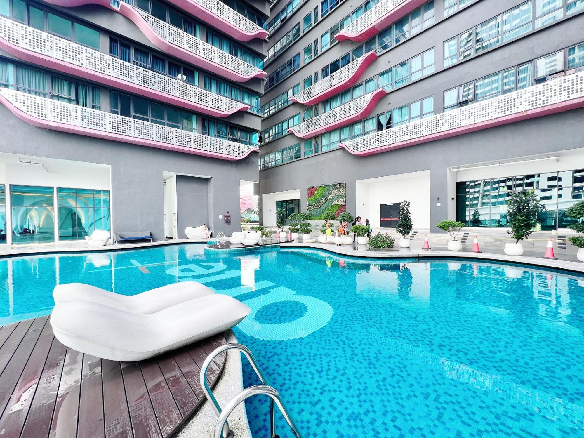 Arte Plus Ampang By The Relaxstay Куала-Лумпур Экстерьер фото